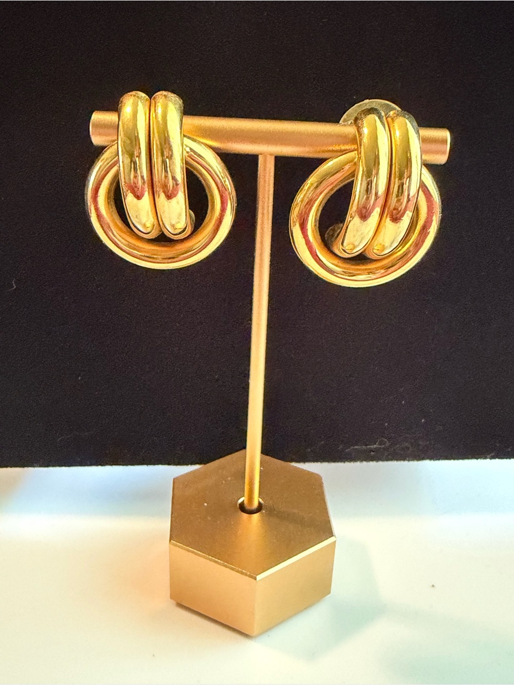 Vintage Gold Knot Hoop Earrings - Classic Gold Finish